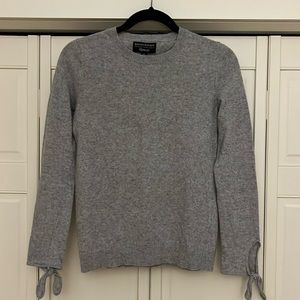 Banana Republic light gray merino wool sweater